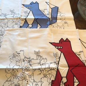 Annette Saarinen prints pillow cases NEW